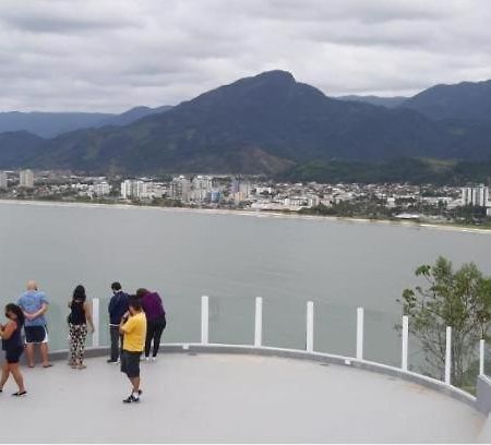 Apto Lindo 2 Dor Piscina Ar Internet 101 A Caraguatatuba Kültér fotó